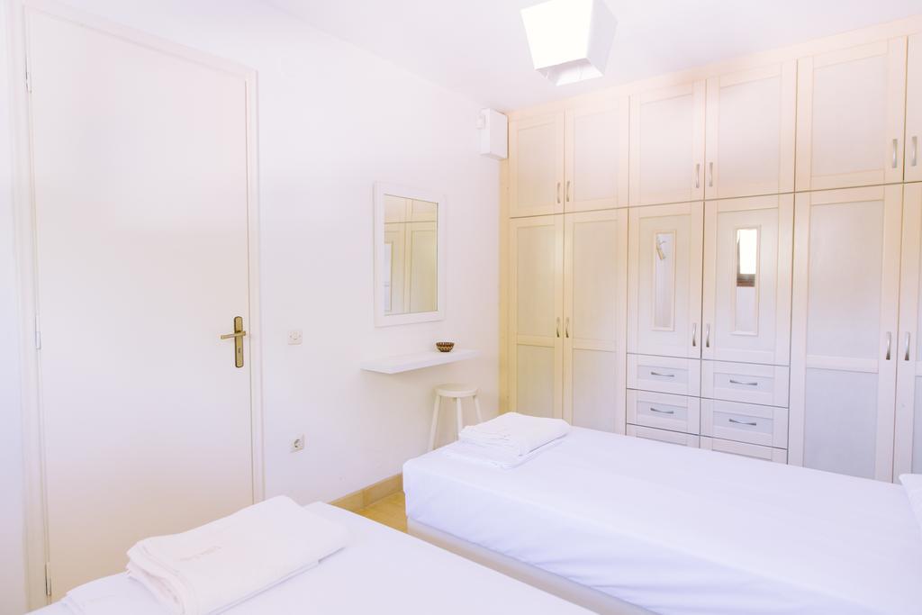 Villa Lola - 3 Bedrooms & Private Pool Lithakia  Luaran gambar