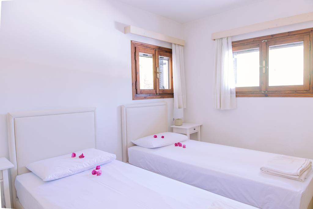 Villa Lola - 3 Bedrooms & Private Pool Lithakia  Luaran gambar
