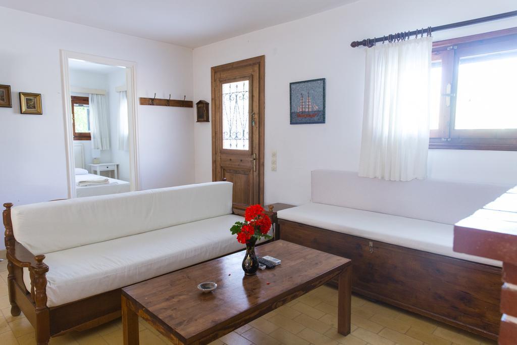 Villa Lola - 3 Bedrooms & Private Pool Lithakia  Luaran gambar